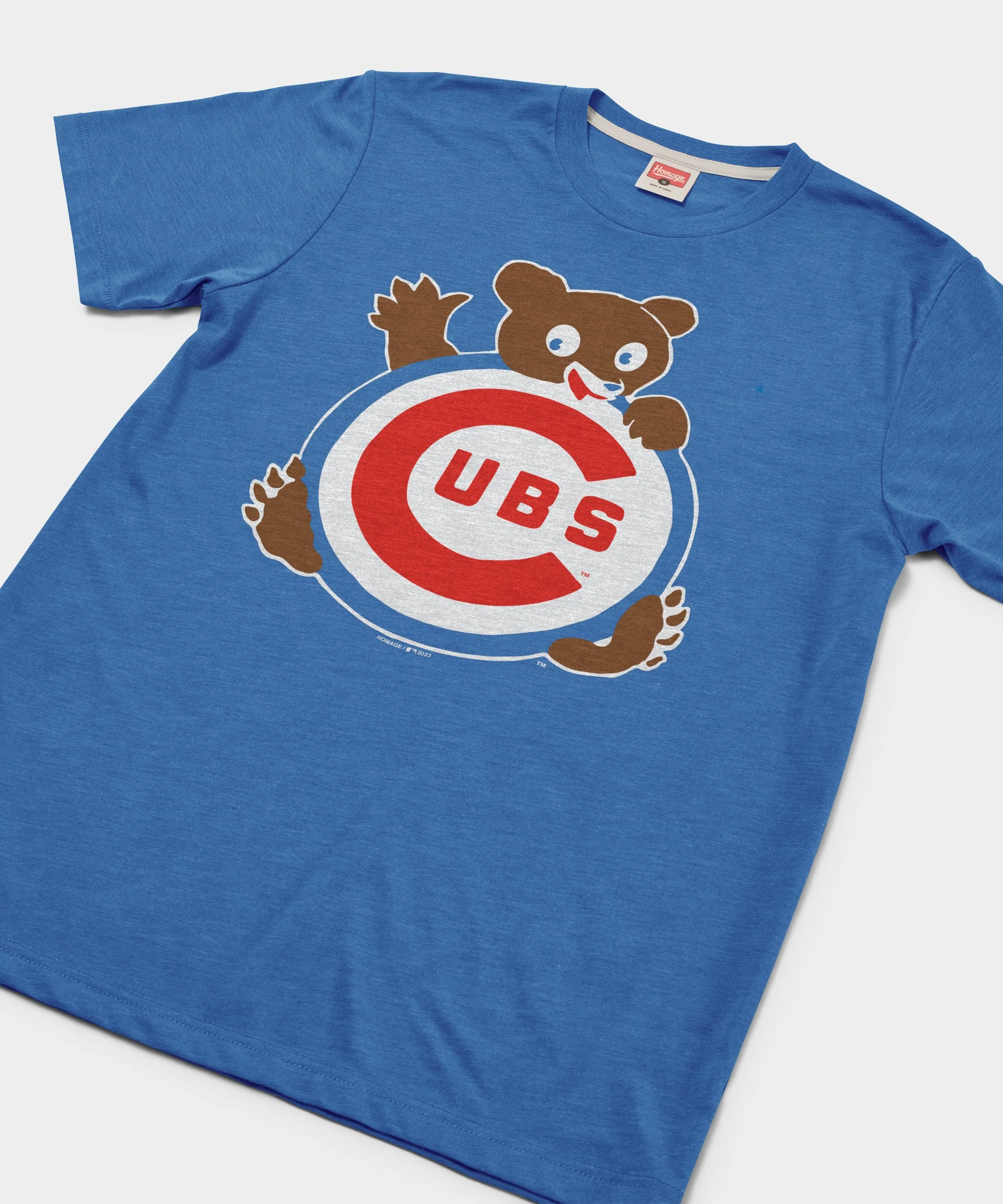 Chicago Cubs Retro Waving Bear - Image 2