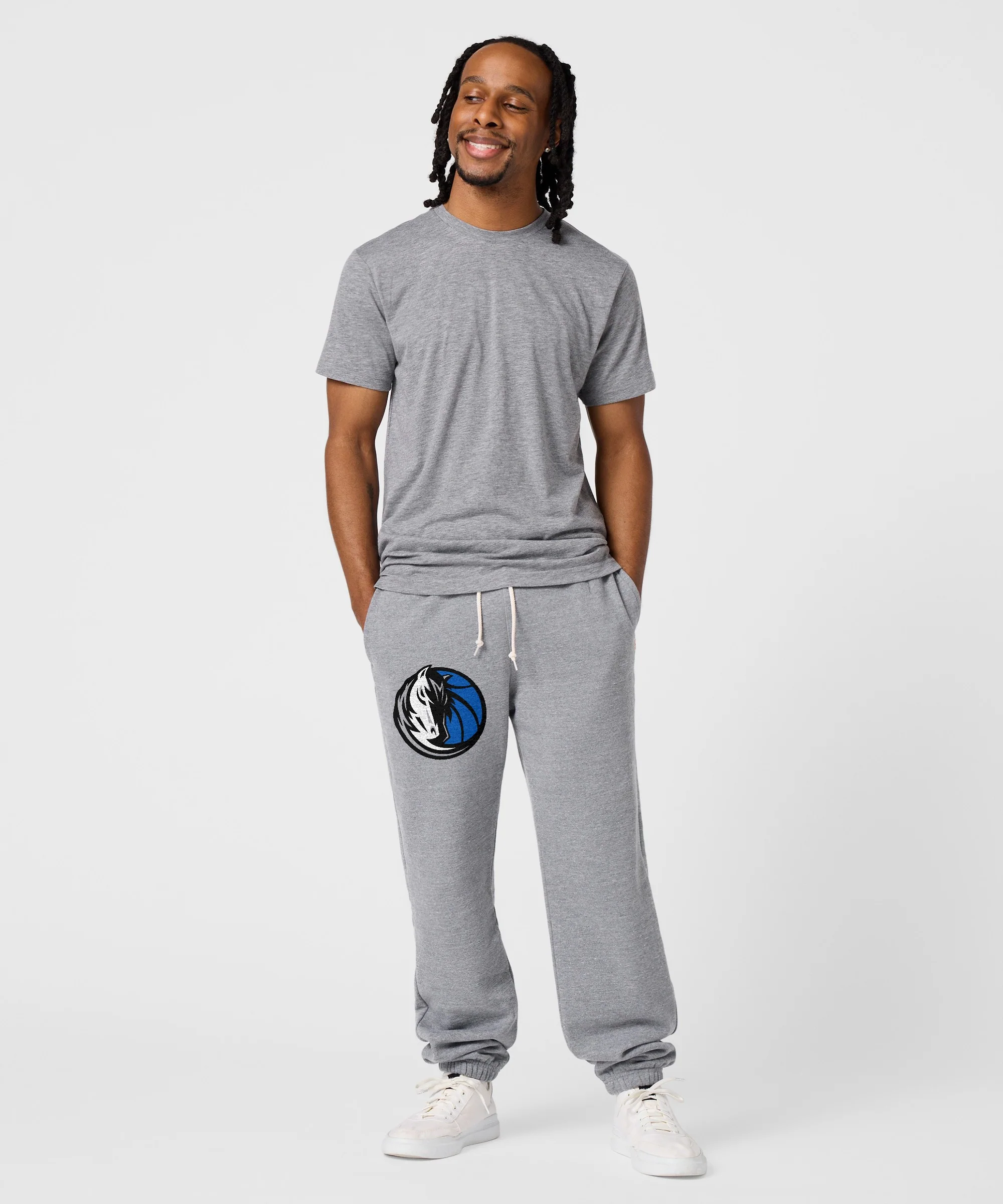 Dallas Mavericks Logo Sweatpants - Image 5
